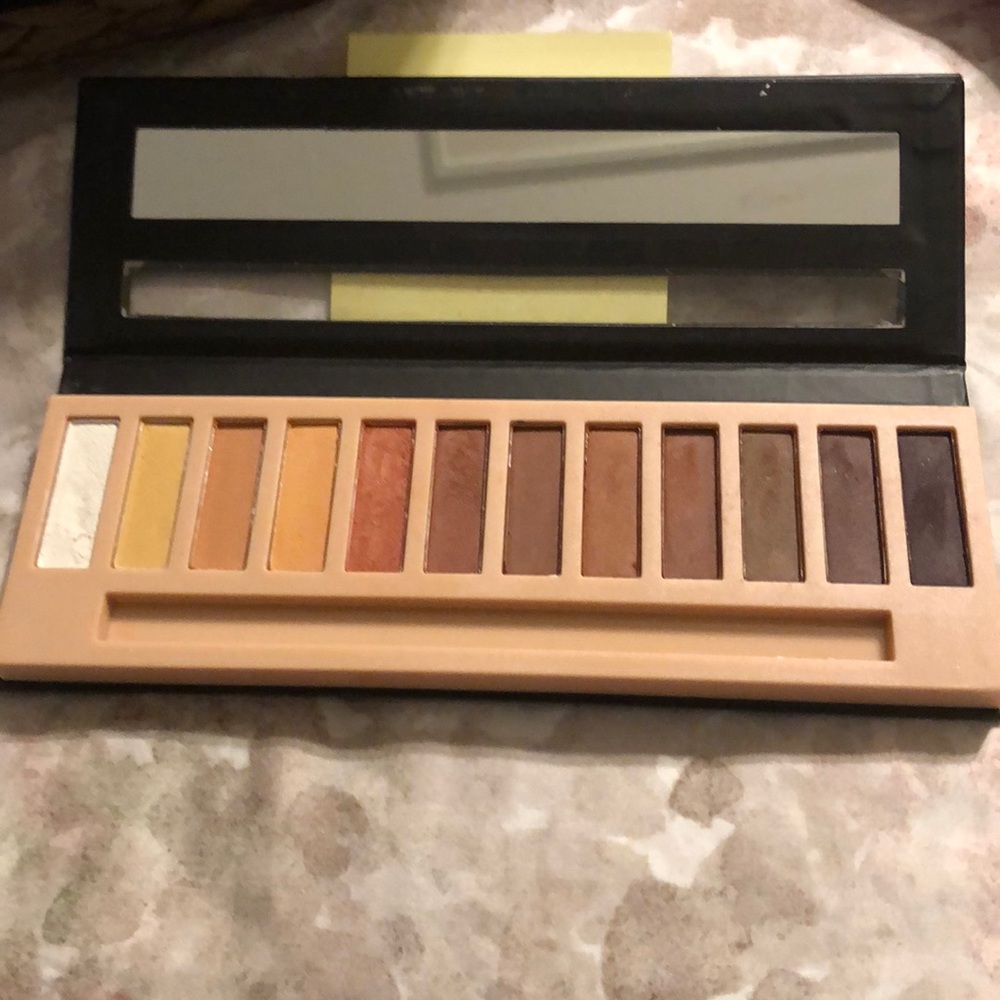 Naked 12 colors eye shadow